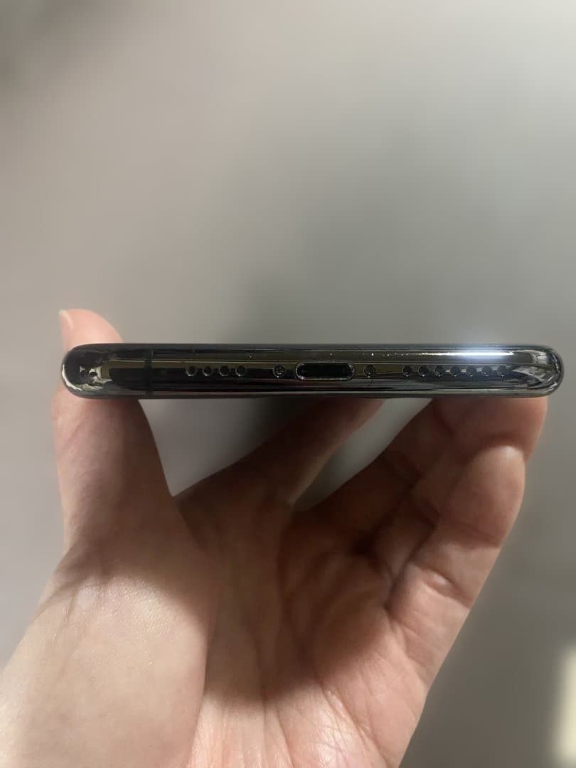 美品 iPhone 11 Pro Max 256GB SIMフリー