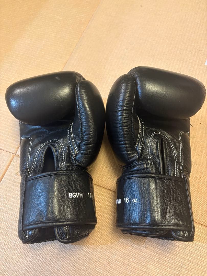 WINDY ボクシンググローブ 16 oz 黒