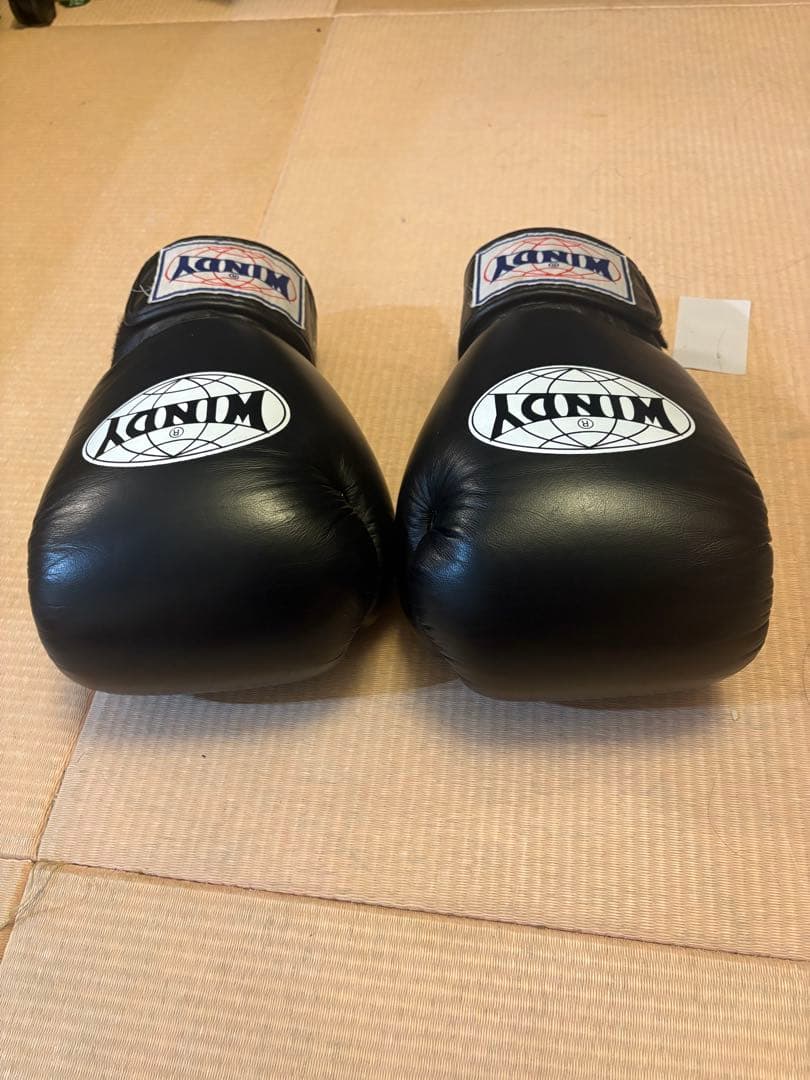 WINDY ボクシンググローブ 16 oz 黒