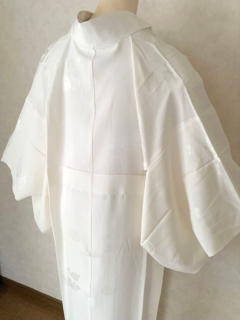 G09 未使用 菊梅模様織出し 正絹 長襦袢 裄68