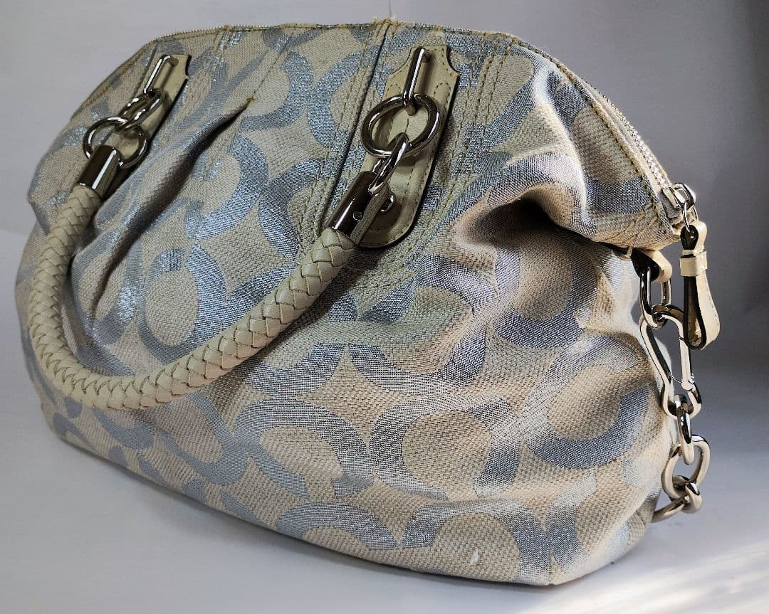 COACH コーチ 2way ショルダーバッグ　花モチーフ