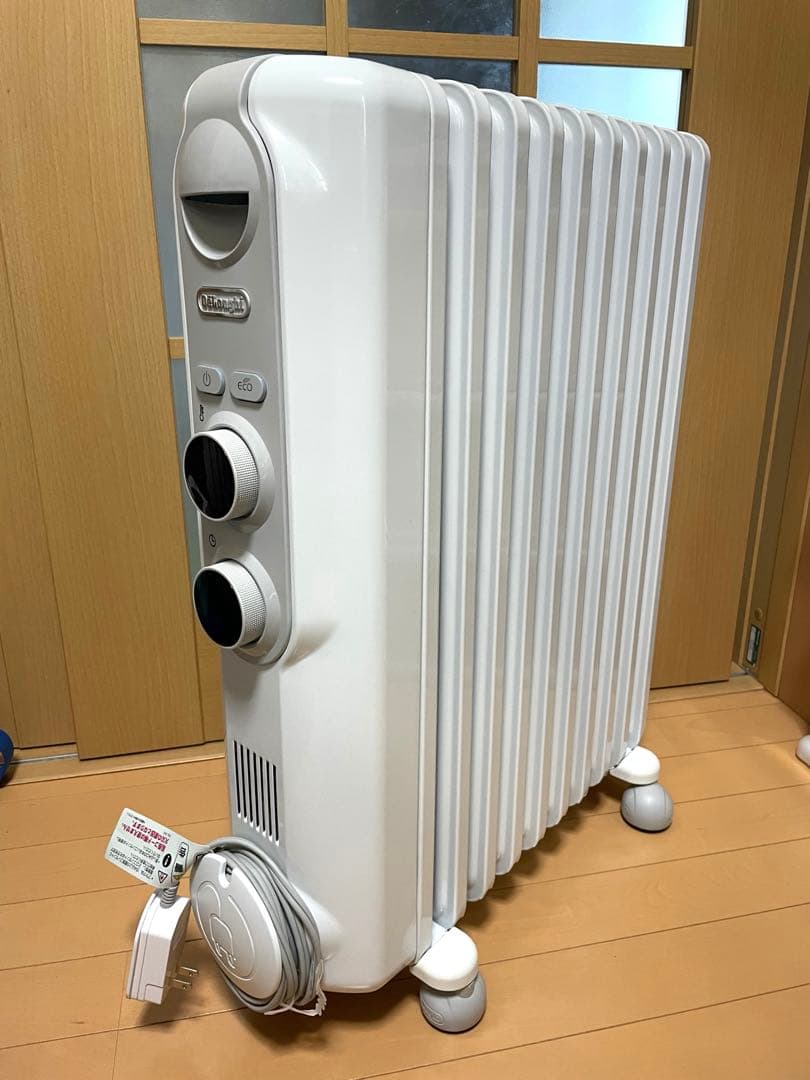 【極美品】即発送 デロンギ アミカルドオイルヒーター RHJ35M1015-LG
