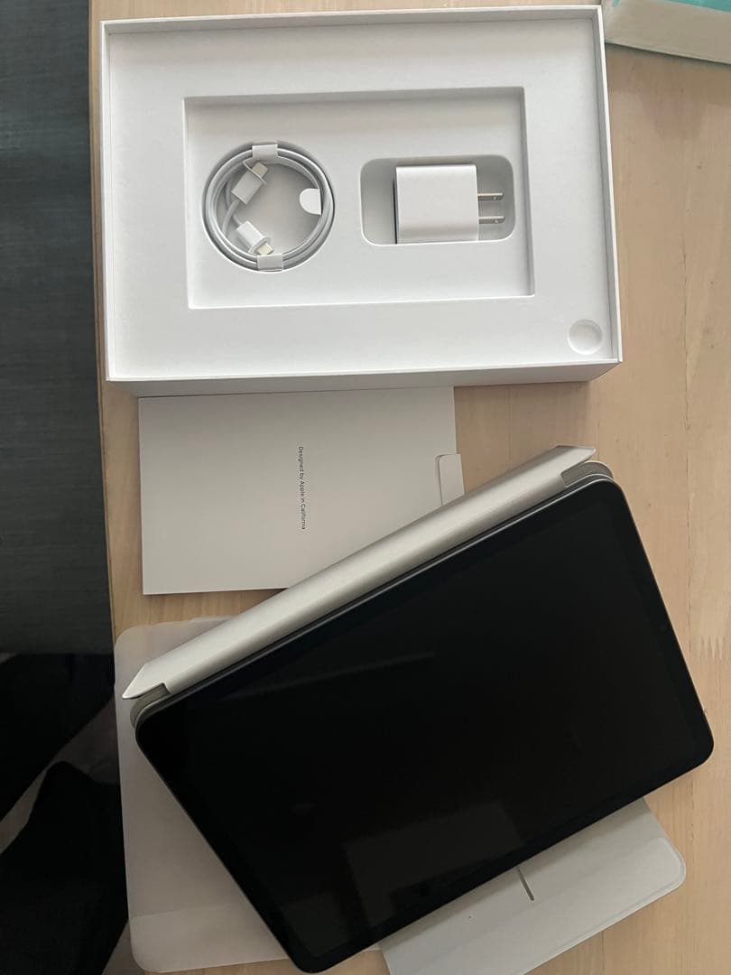 【美品！セット】iPad Air 10.9インチ 第5世代 Wi-Fi 64GB