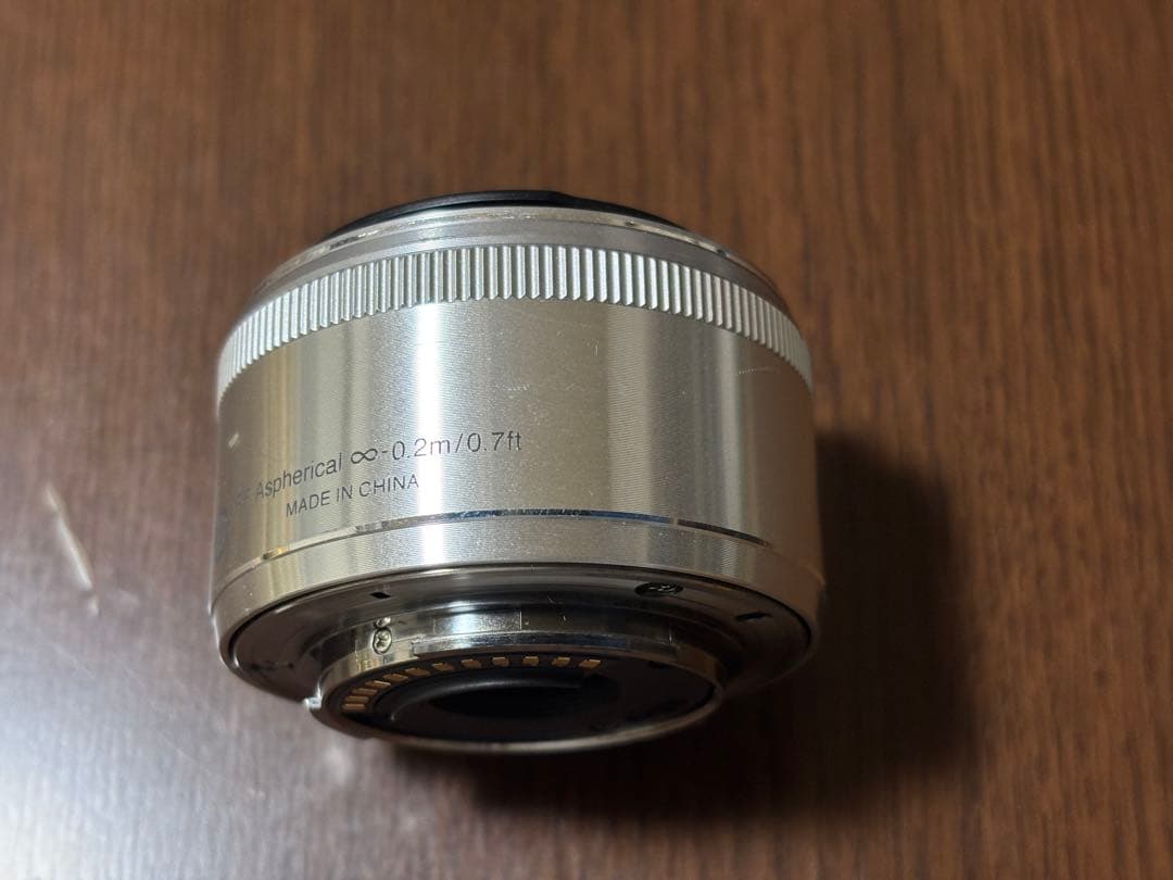 Nikon 1 NIKKOR 18.5mm f/1.8 シルバー 使用感あり