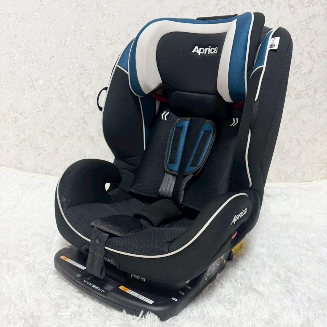 「美品：洗濯済」Aprica formfit チャイルドシート ISOFIX