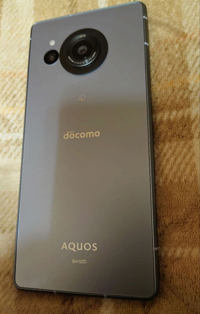 スマートフォン本体 AQUOS SH-52D docomo