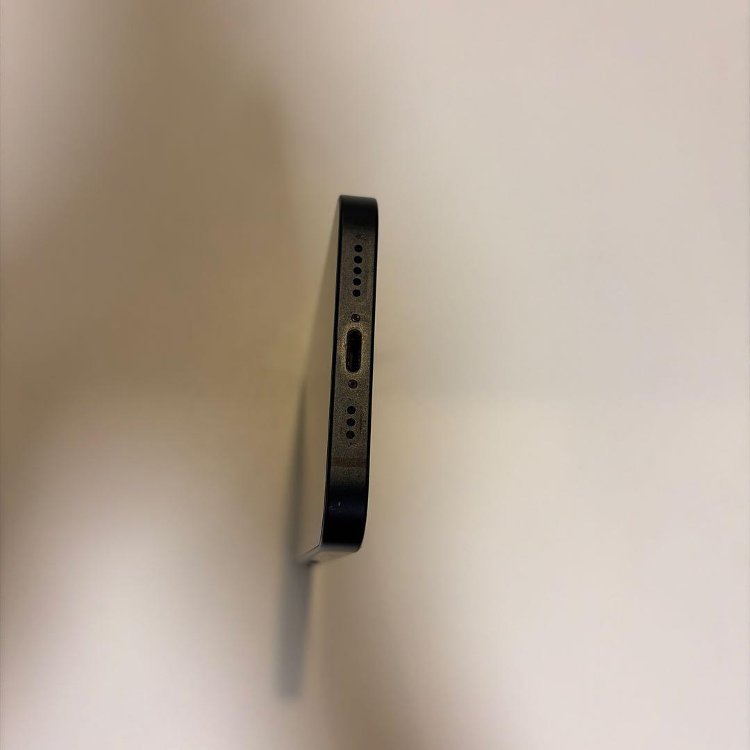 Apple iPhone 14ネイビー 本体