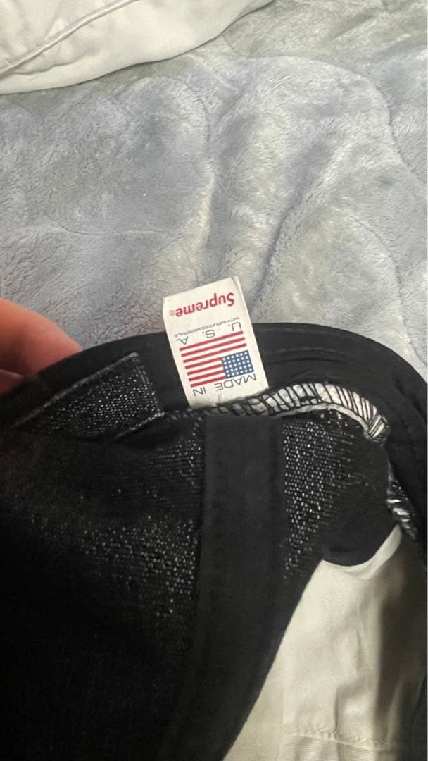 supreme Sロゴキャップ　ブラック