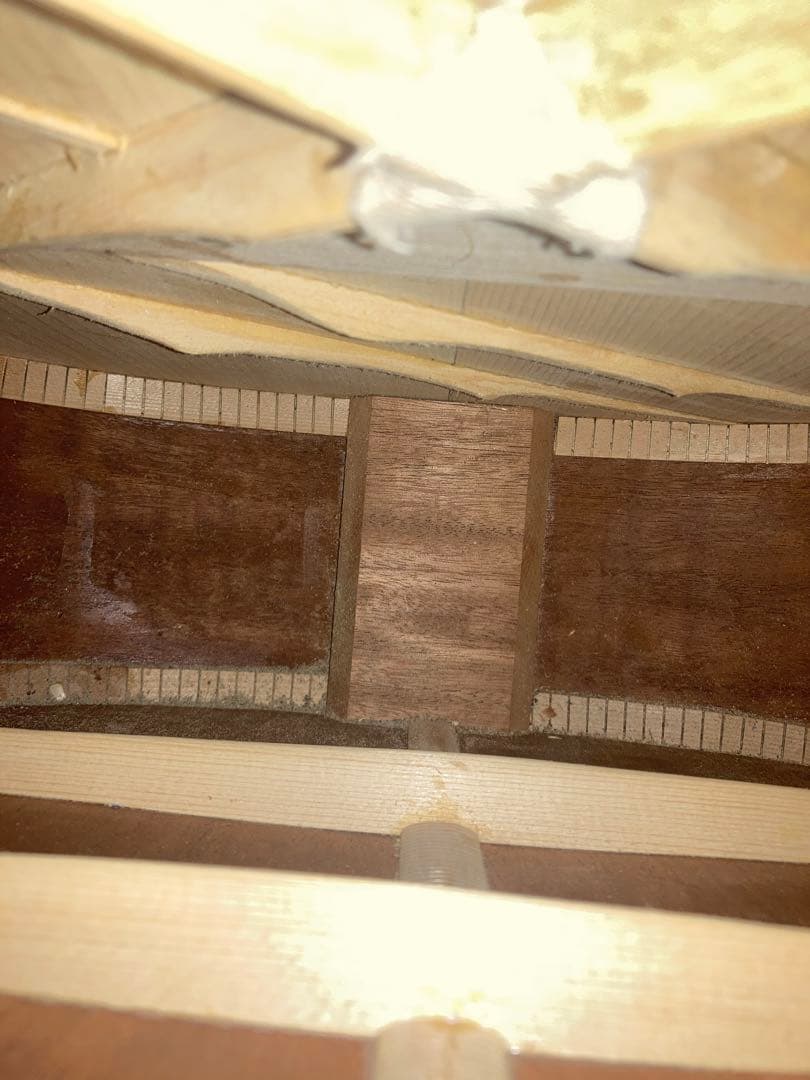 マ*ズ様 ハンドメイドギター　制作途中　ウォルナット　パーツ付き