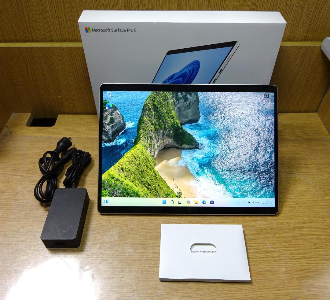 美品 Surface Pro 8　i5 13インチPixelSense Flow