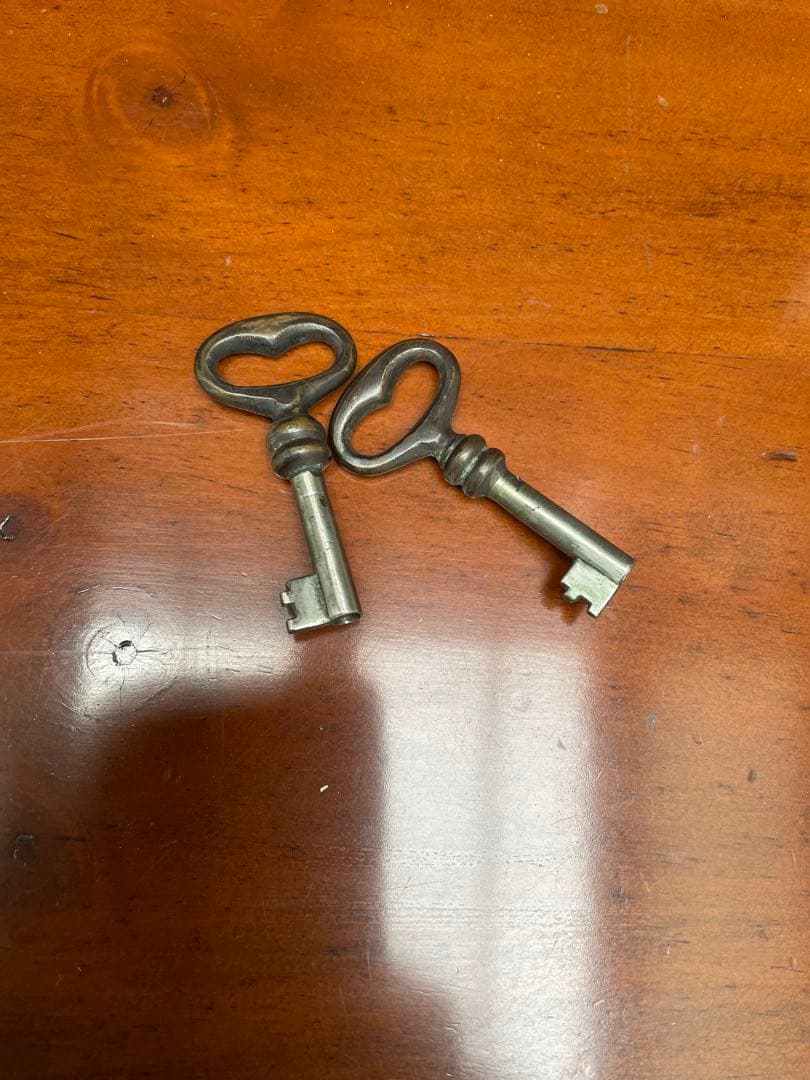 近隣配達可能　アンティーク？　キャビネット　カップボード　食器棚