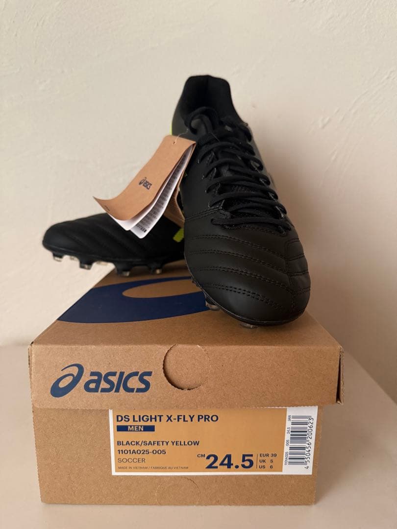 最終値下げ！新品asics DS LIGHT X-FLYPRO 24.5cm