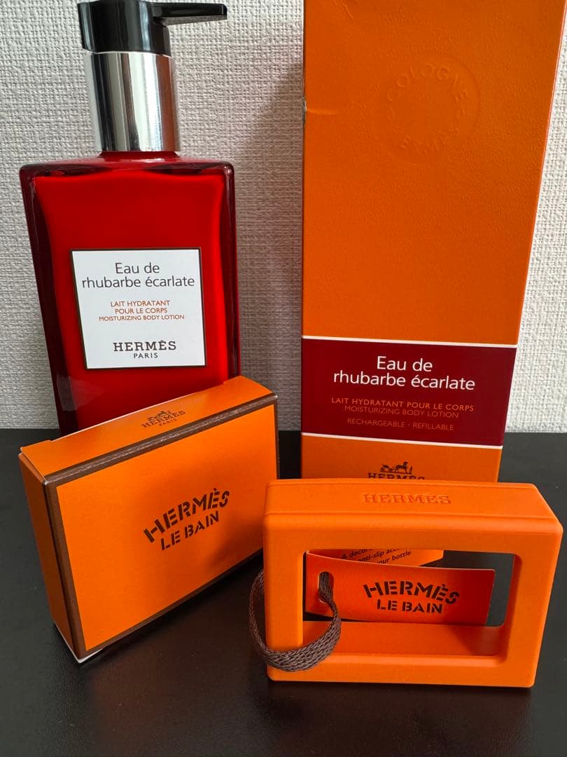 HERMES ボディローション 200ML《オードゥ ルバーブ エカルラット》