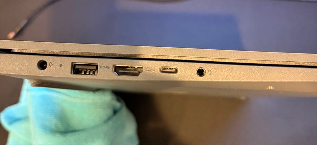 美品　ideapad slim3 gen8 15.6型　ryzen5 7530U