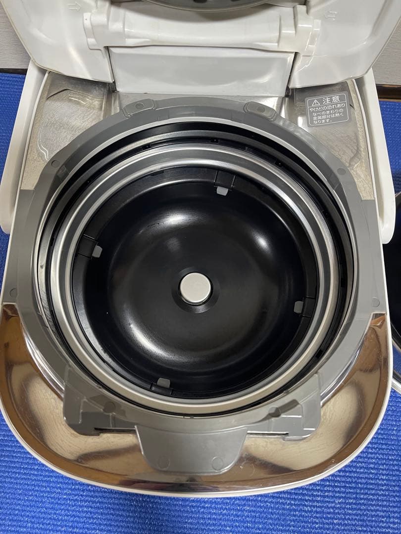 ZOJIRUSHI 極め羽釜 炊飯器 NP-WA10 圧力IH炊飯ジャー南部鉄器