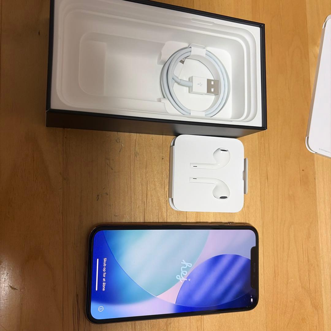 Apple iPhone 11proゴールド 本体