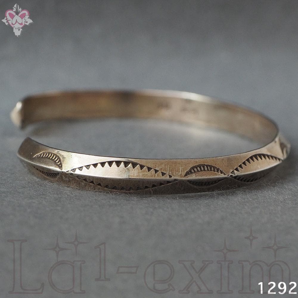 美品 インディアンジュエリー 刻印 LMC スターリング シルバー 銀 バングル