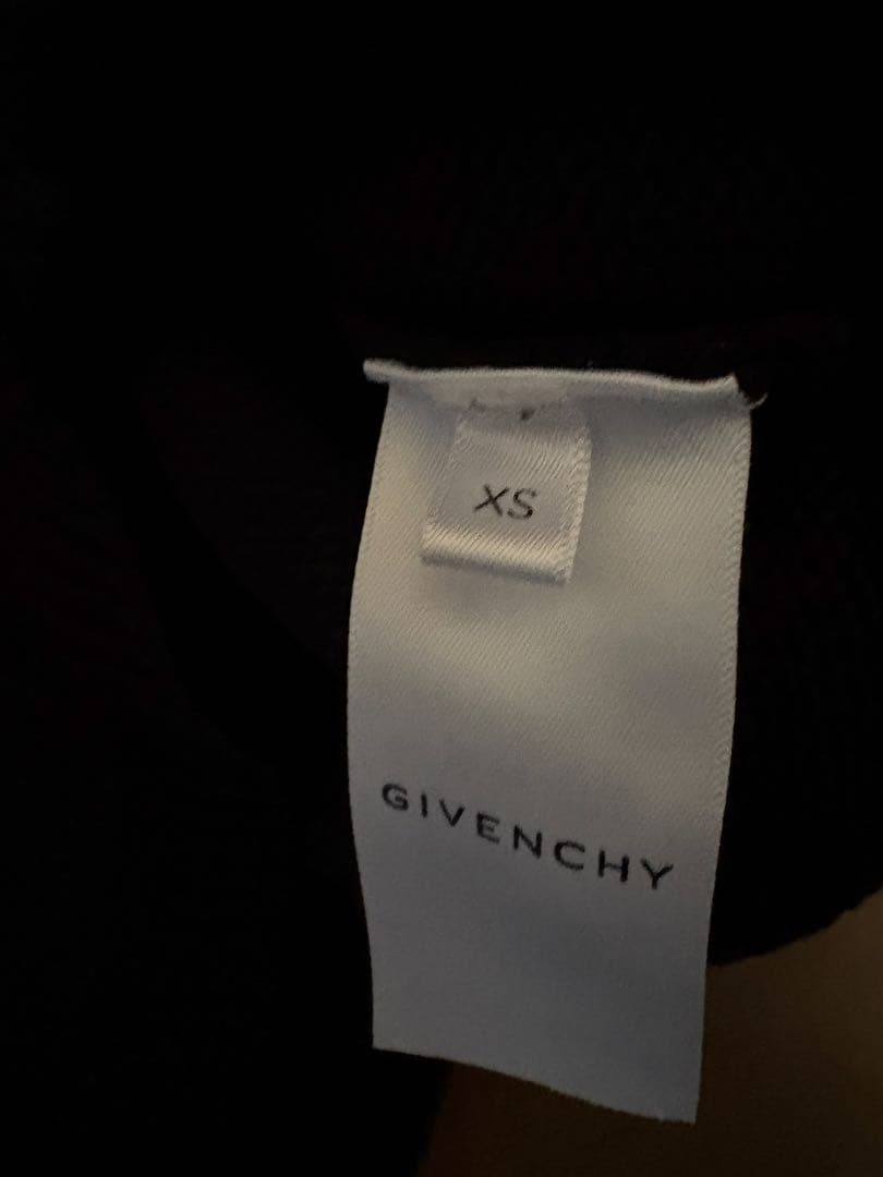 GIVENCHY ブラック ニットセーター