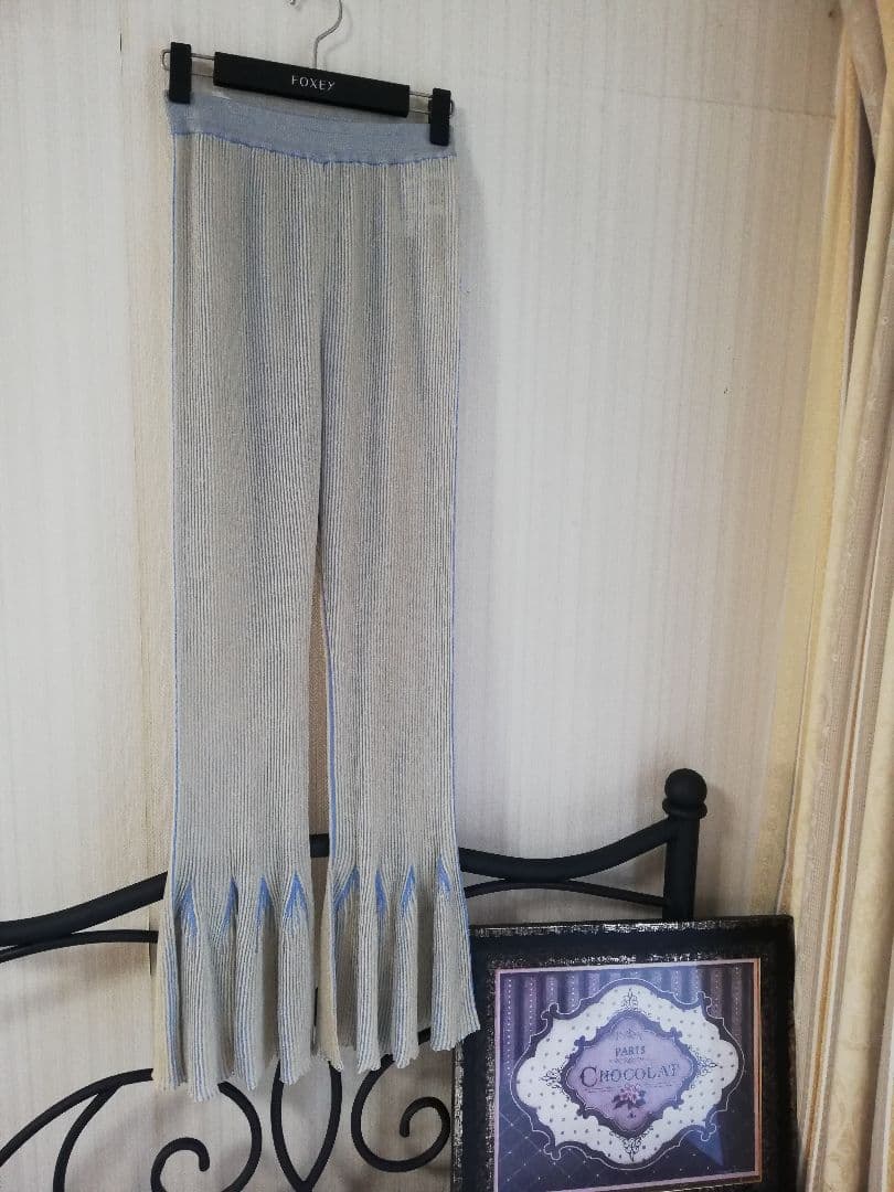 CFCL　HYPHA LUCENT TIGHT FLARE PANTS