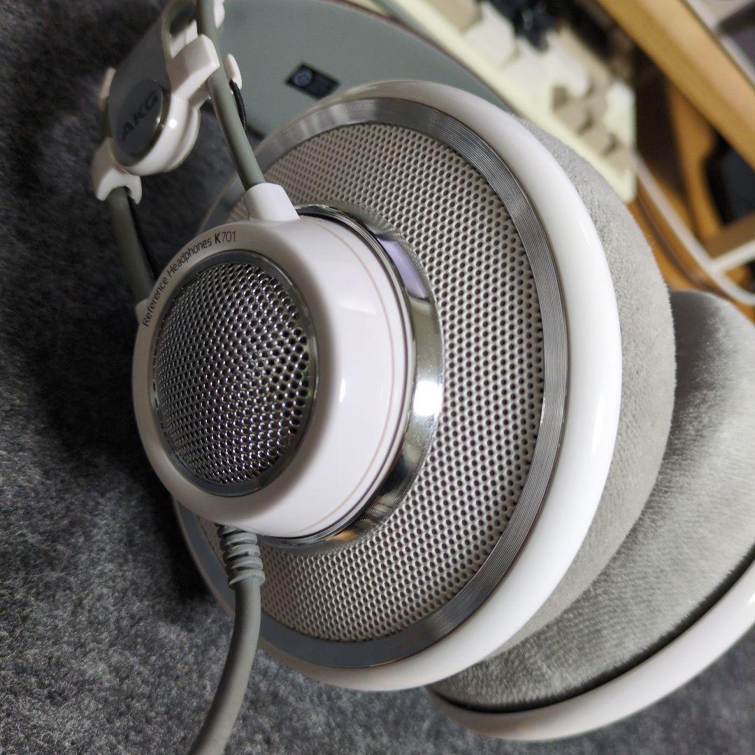 ヘッドホン AKG K701