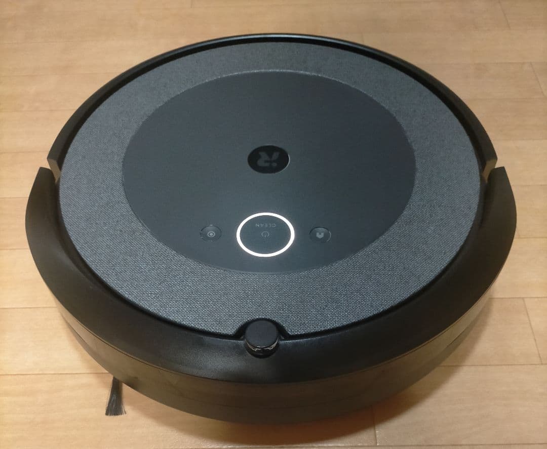 ルンバiRobotルンバi3+【22年製】合計使用時間30時間未満