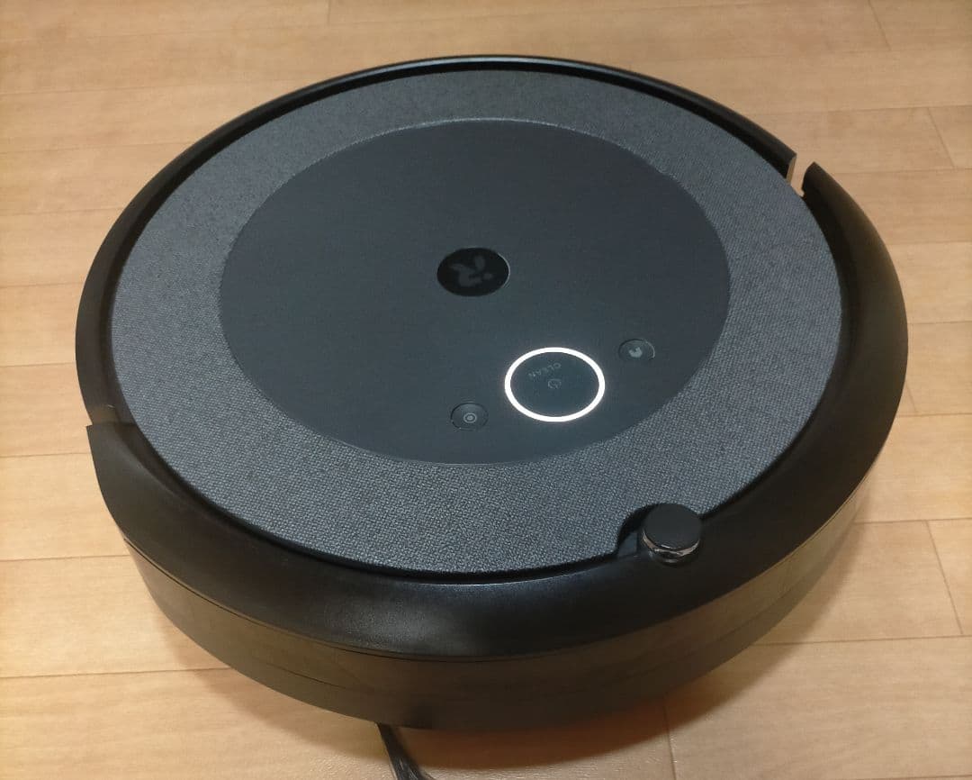 ルンバiRobotルンバi3+【22年製】合計使用時間30時間未満