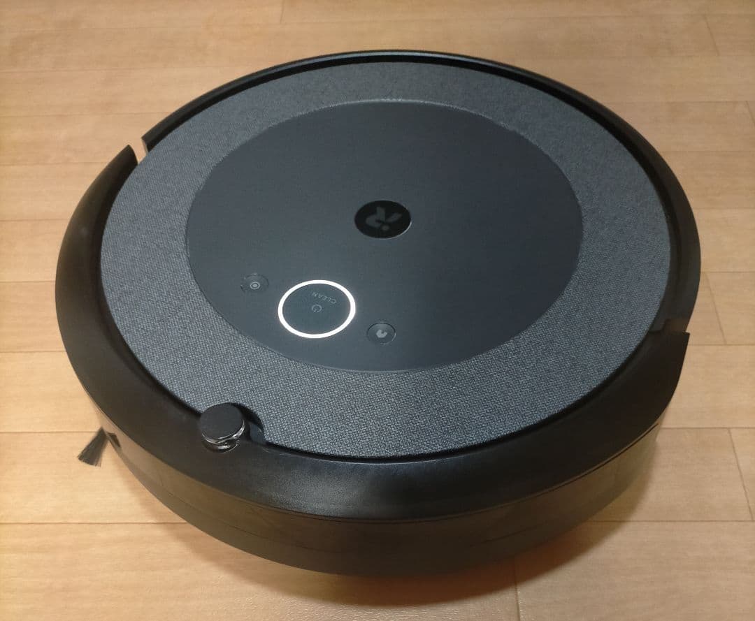 ルンバiRobotルンバi3+【22年製】合計使用時間30時間未満