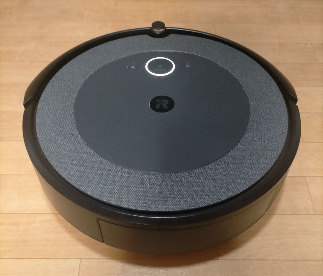 ルンバiRobotルンバi3+【22年製】合計使用時間30時間未満