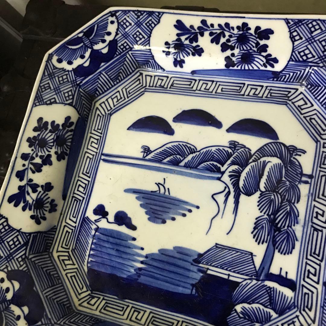 美品　古伊万里焼　染付け　角皿　山水図　飾り絵皿　年代物　藍の色合いが美しい