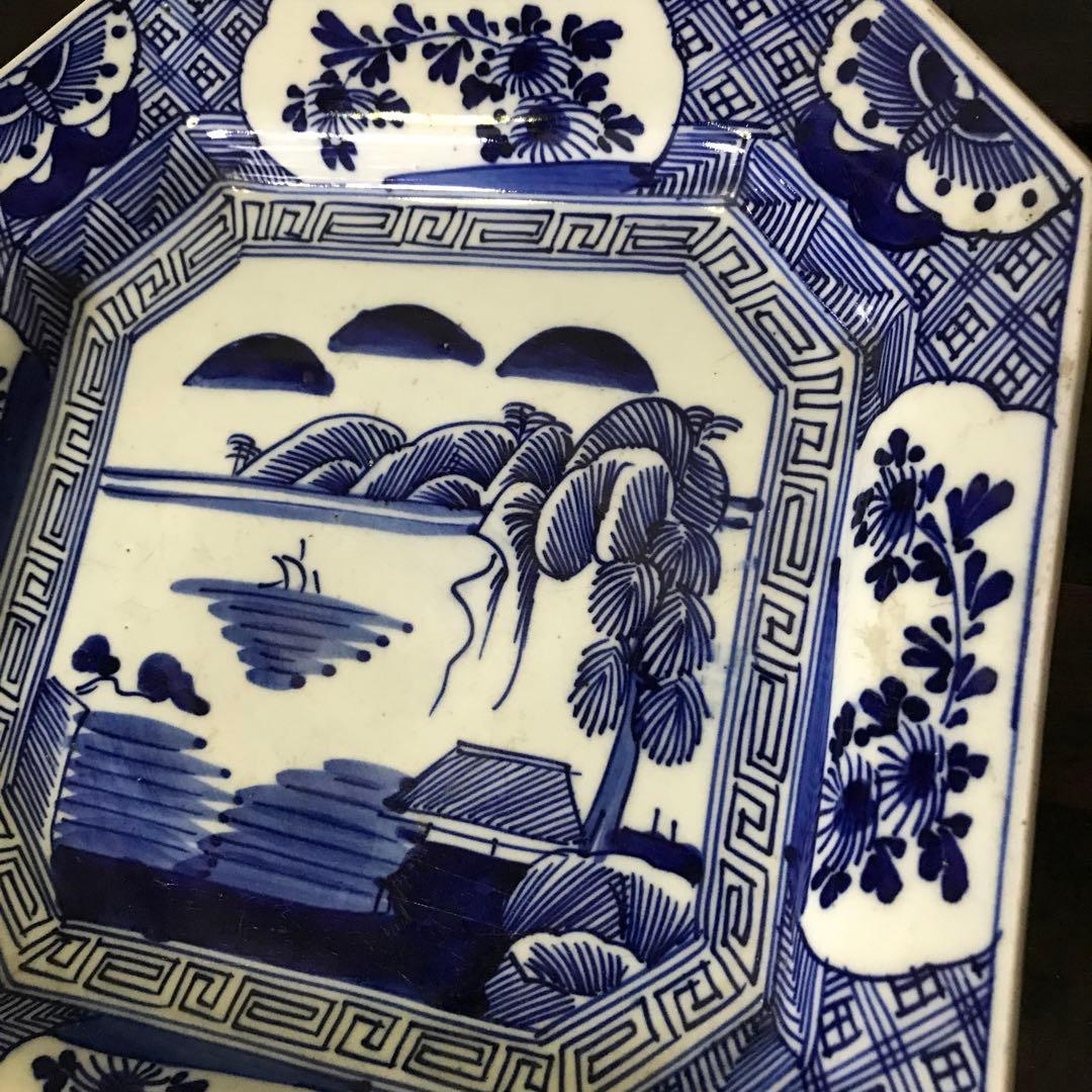 美品　古伊万里焼　染付け　角皿　山水図　飾り絵皿　年代物　藍の色合いが美しい