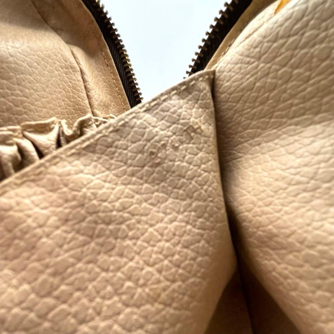 美品✨ ルイヴィトン トゥルース トワレット23 モノグラム クラッチバッグ