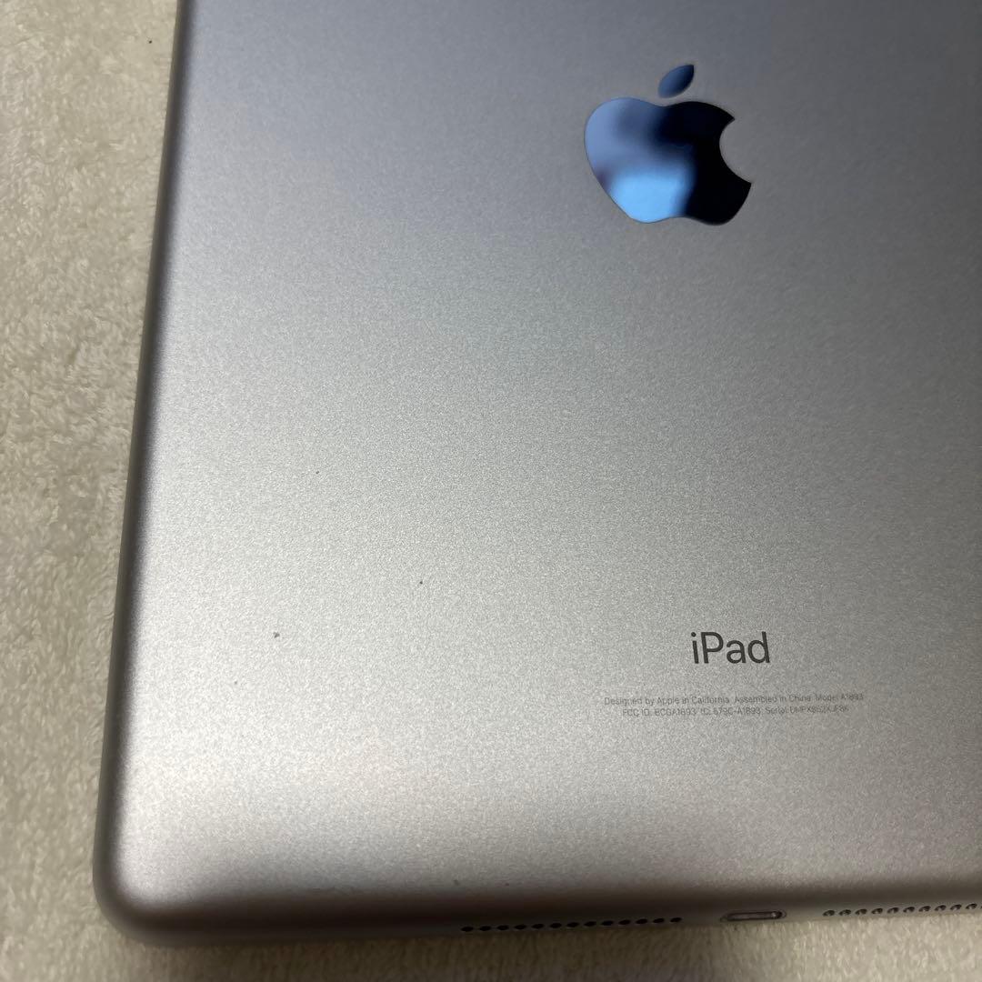 iPad 第6世代　32GB Wi-Fiモデル
