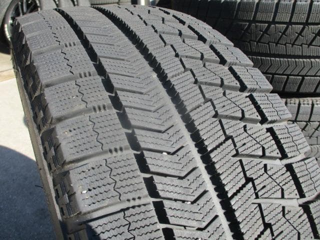 送料込み☆ブリヂストン・スタッドレス 215/55R17☆ヴェゼル・オデッセイ