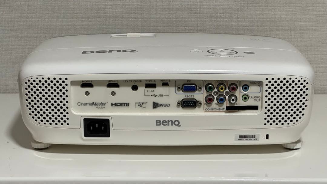 BenQ HT2050 プロジェクター