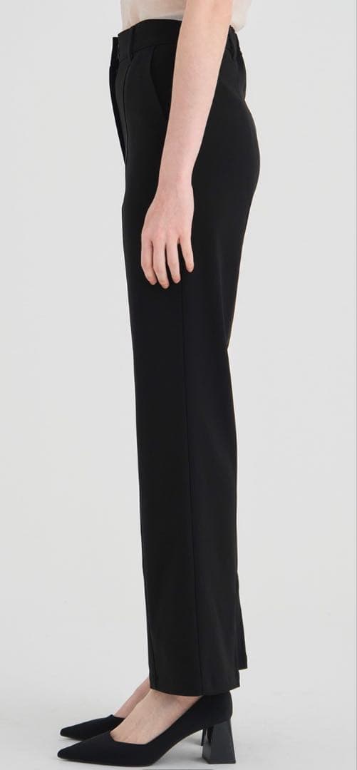 RITAN 未使用　タグ付き　ブラック ストレートパンツ定価¥25300