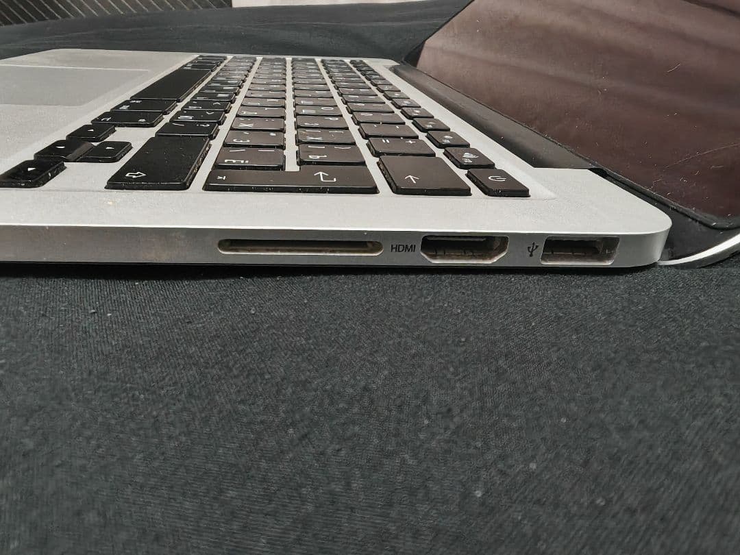 Apple MacBook Pro13インチ A1502 ジャンク品 部品取り用