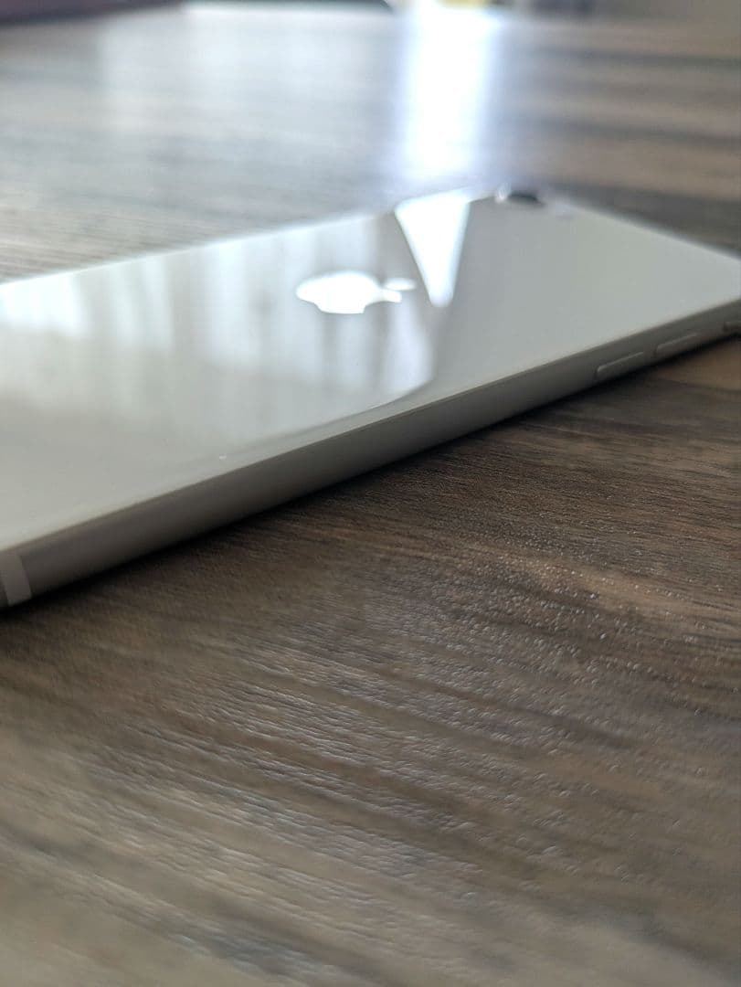 美品! Apple iPhone SE ホワイト 64GB シムフリー