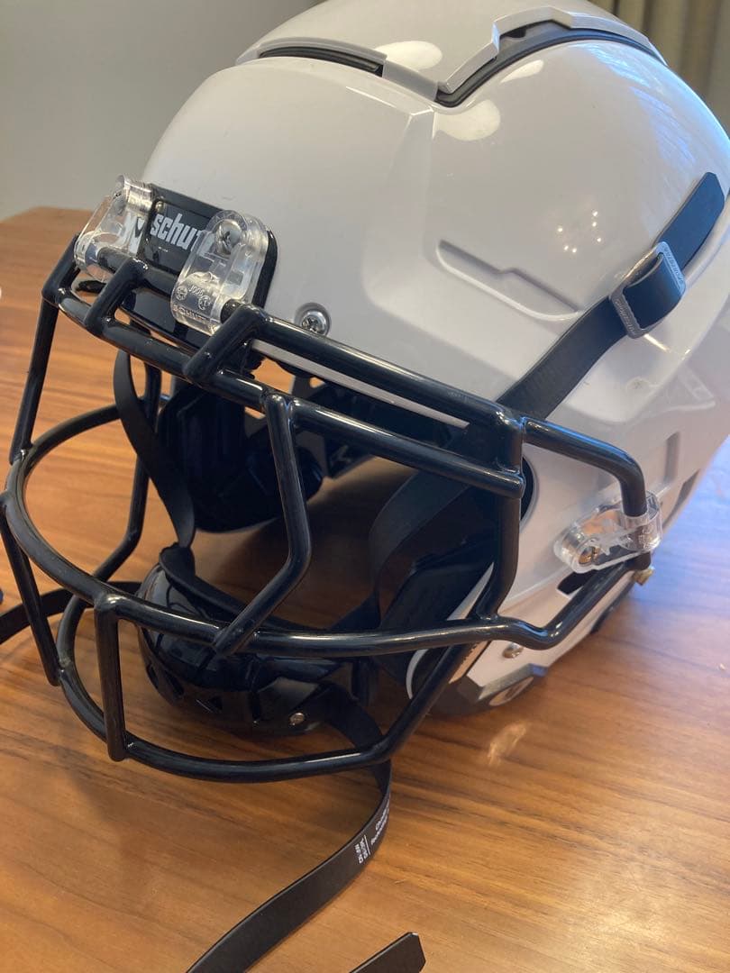 アメフト　シャット　ヘルメット　F7 2.0 Lサイズ