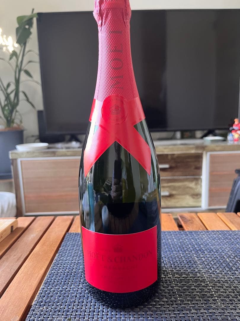 モエ・エ・シャンドン　SHARE THE LOVE 750ml 箱付