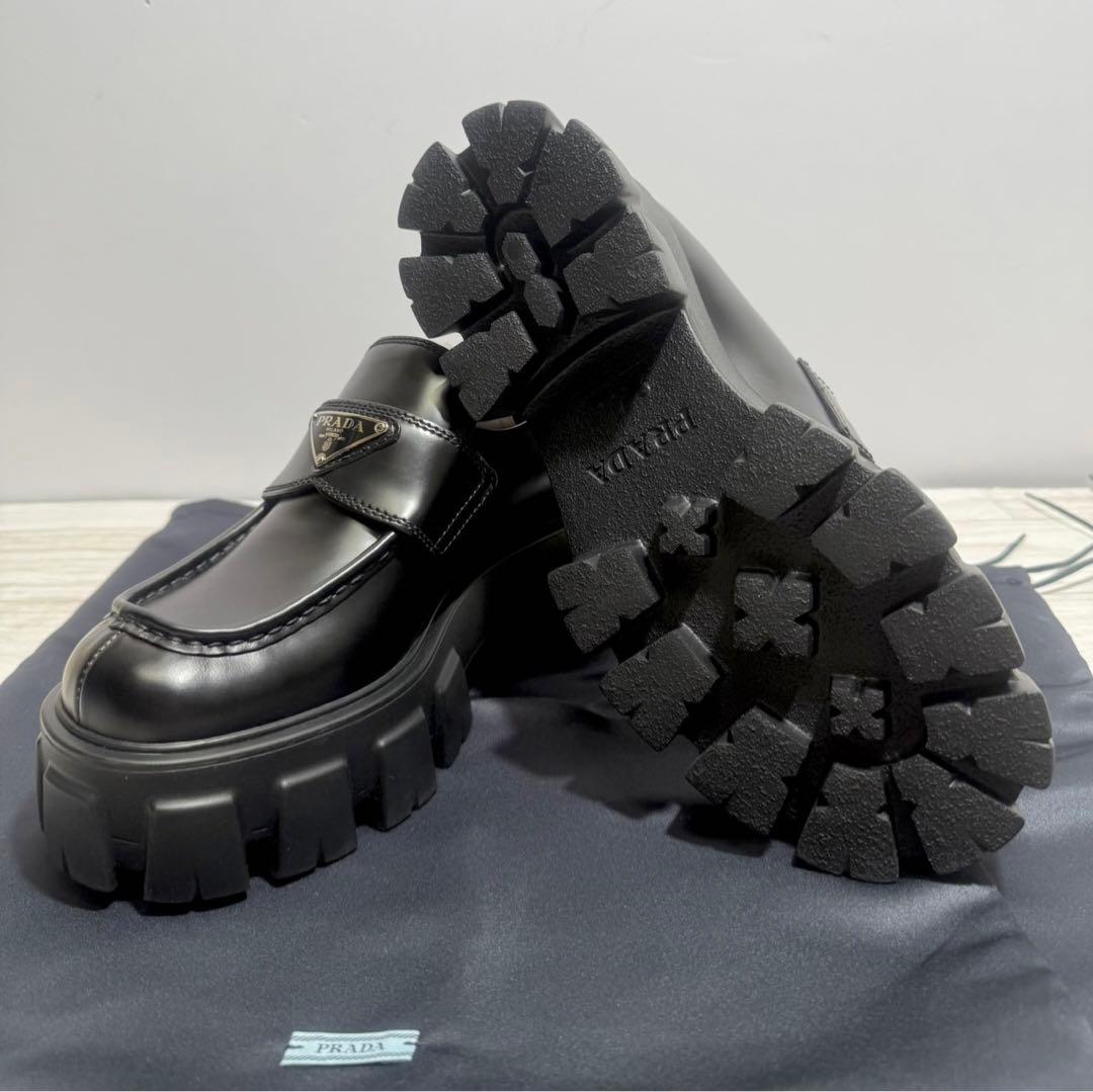 定価17万/未使用☆プラダ モノリスブラッシュドレザーローファー/ブラック