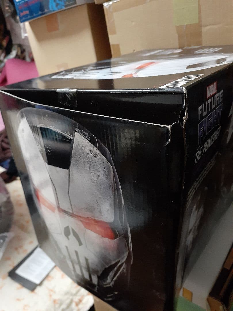 ハズブロ 1/1パニッシャー ウォーマシン ヘルメットアイアンマン