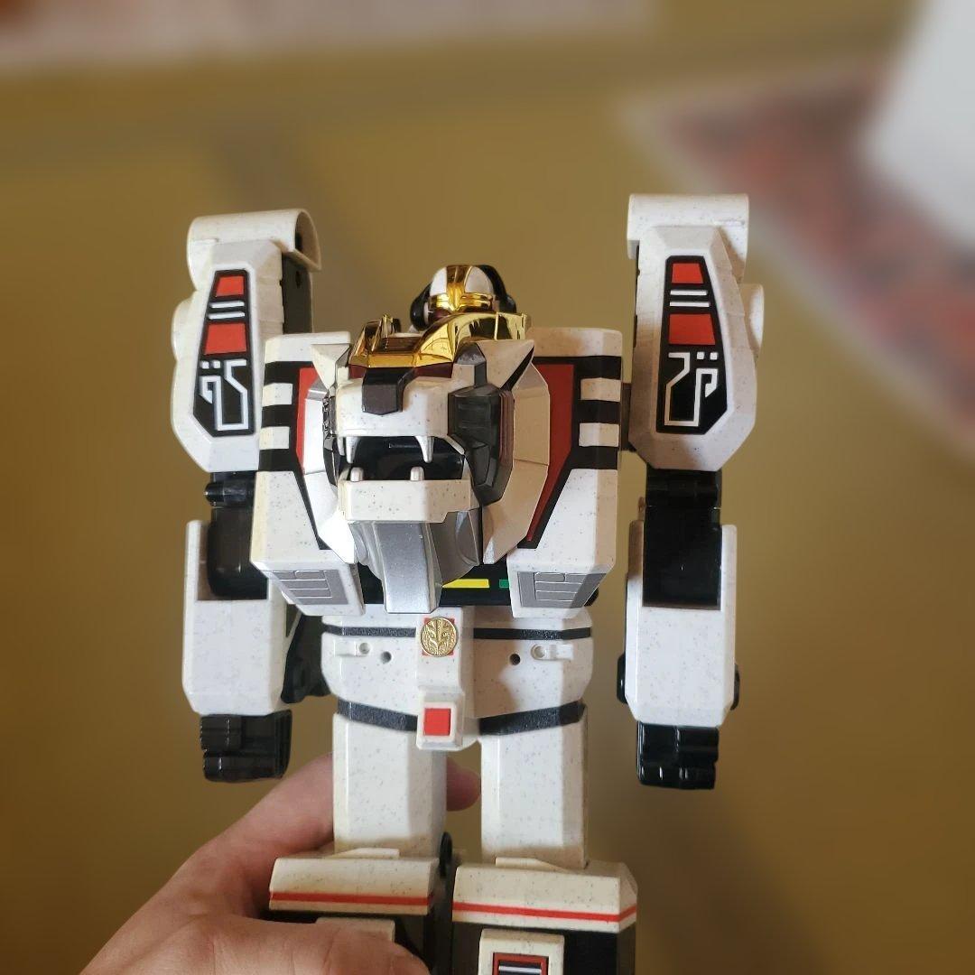 K*g様 戦隊職人 シリーズDX大連王、DXウォンタイガー 2体セット