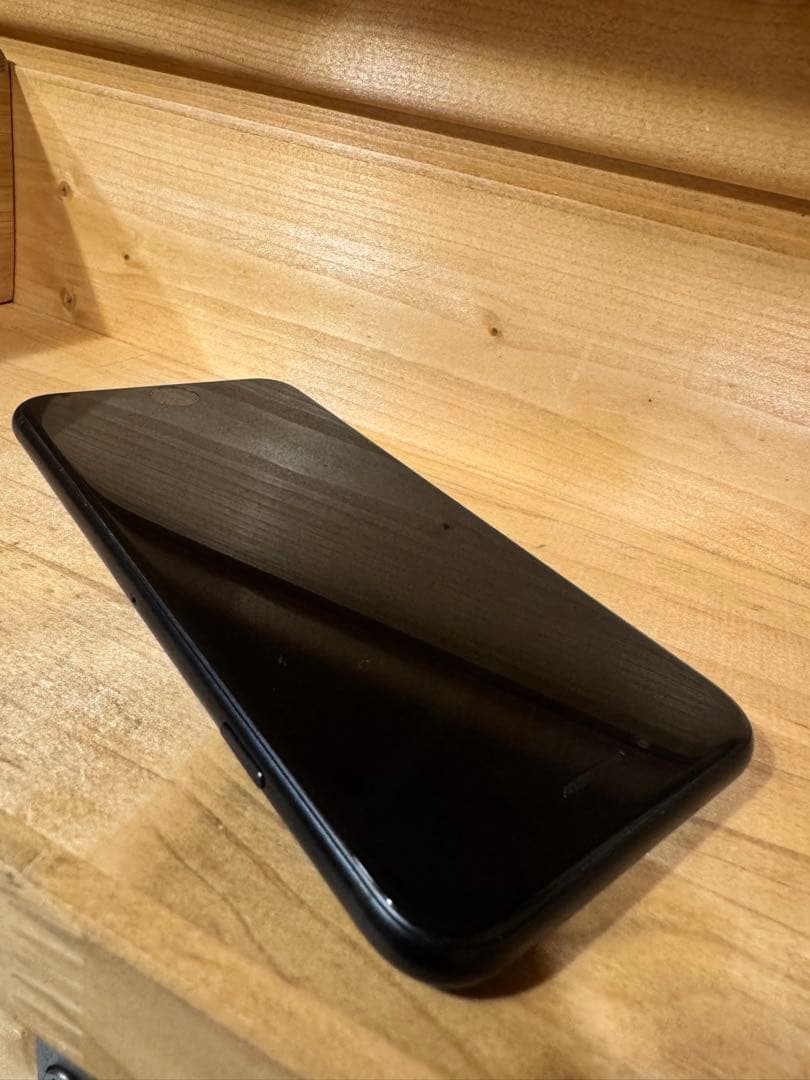 Apple iPhoneSE3 64GB SIMフリー