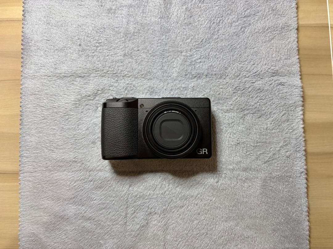 RICOH GR IIIx HDF 64GB SDカード、レンズフィルター付