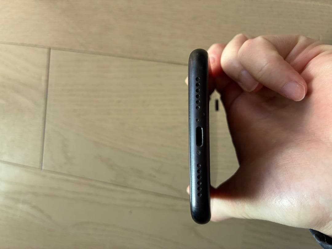 Apple iPhone XR ブラック128GB