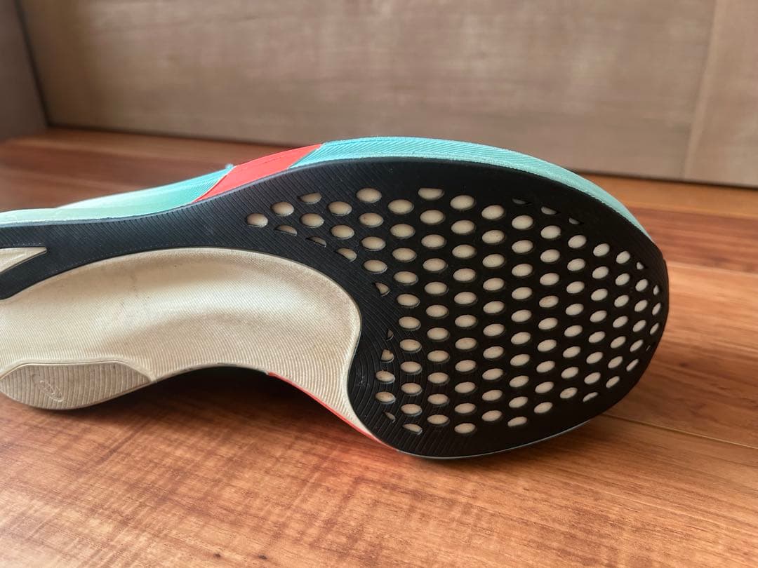 【ソース】アシックスメタスピードエッジパリ