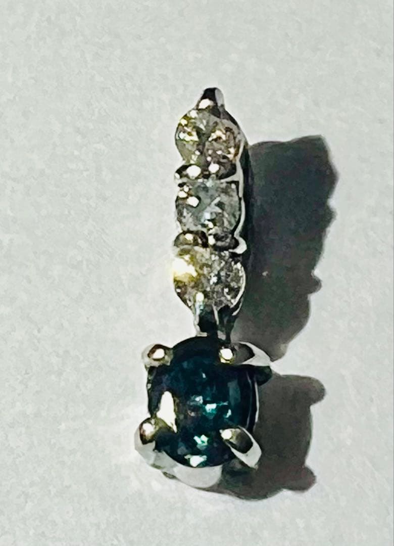 天然アレキサンドライト0.7ct 天然ダイヤモンド0.2ct ペンダントトップ