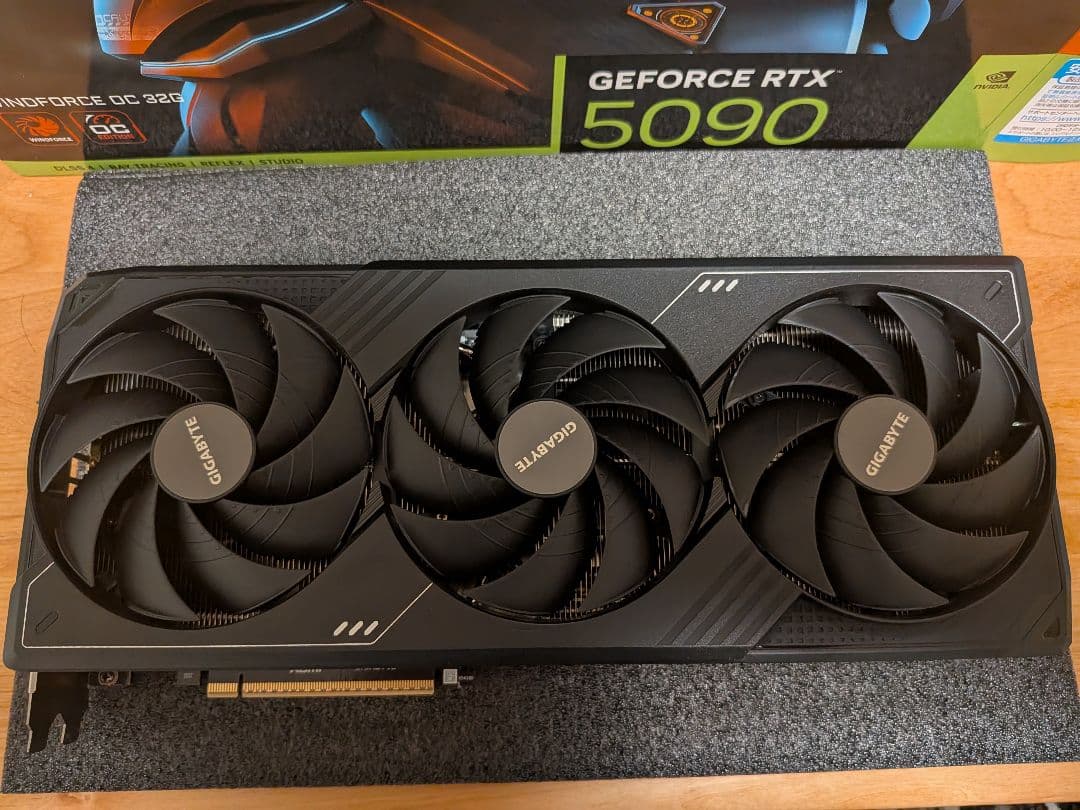グラフィックボード・グラボ・ビデオカード GEFORCE RTX5090 GIGABYTE WINDFORCE OC32G