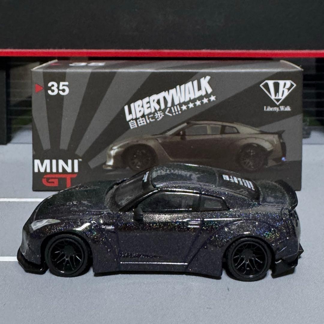 ミニカー minigt lbwk magic grey