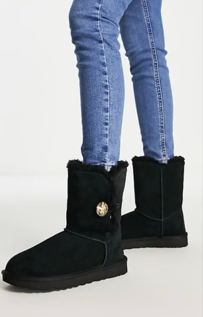 チャイロイコグマ です★UGG ★ ブーツ ★ 未使用品